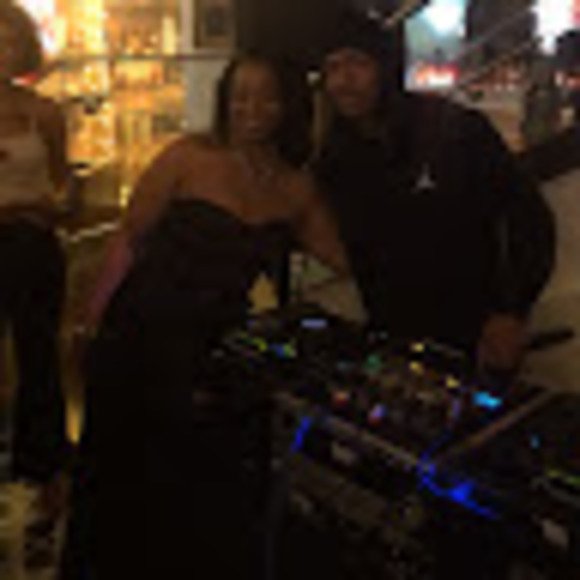 Meet your Posher, Yoshid - Picture 1 of 1